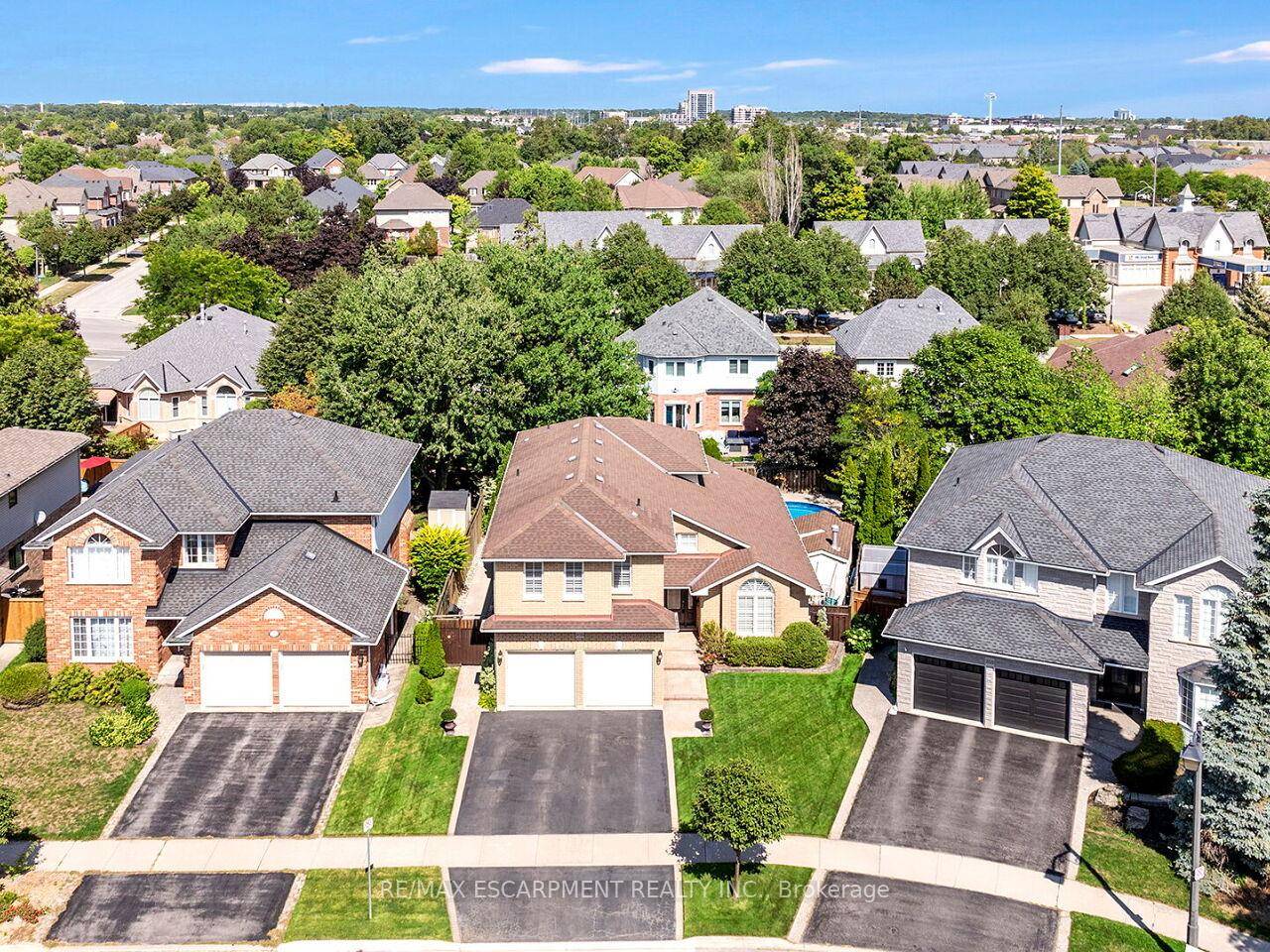 Welcome to 2026 Waterbridge Drive, where it's original owners have lovingly maintained this exceptional detached home, and ideally located in one of Burlington's most desirable family neighbourhoods.