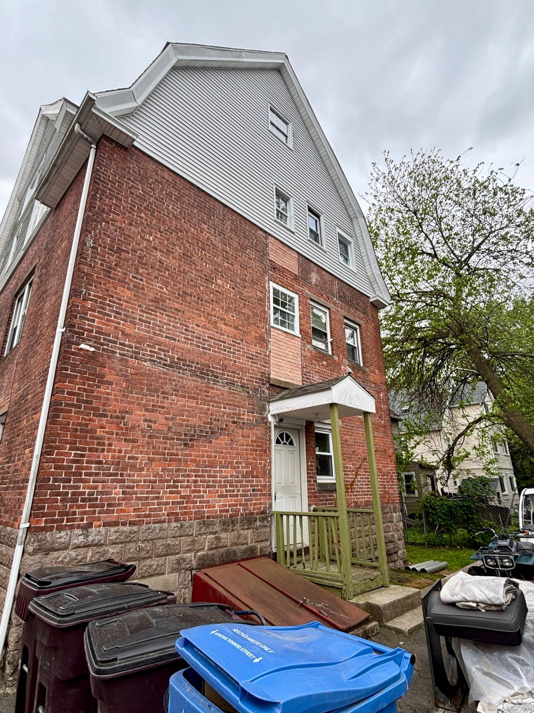 8 ACTUAL CAP ! ! ! Exceptional income producing opportunity !