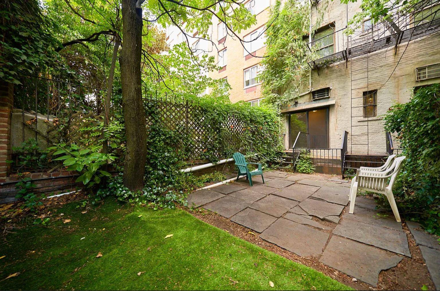 Apartment FeaturesPrivate gardenDuplex Natural SunlightStainless Steel AppliancesHardwood FloorsSoak in TubBuilding AmenitiesElevatorNeighborhood Amenities Laundry around the cornerSteps away from the Port Authority Bus Terminal and the 42nd Street stop w