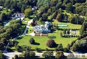 QUOGUE ESTATE HEART OF THE VILLAGE There is no other home to compare with this historic gem on 7 acres just minutes to beach and village.