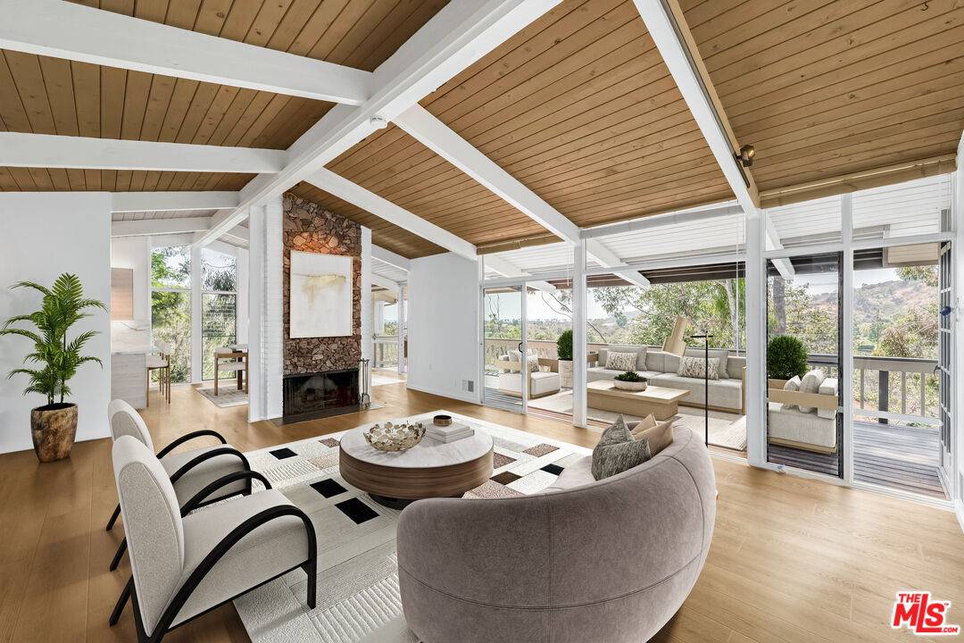 3623 Serra Rd 4BR Malibu La