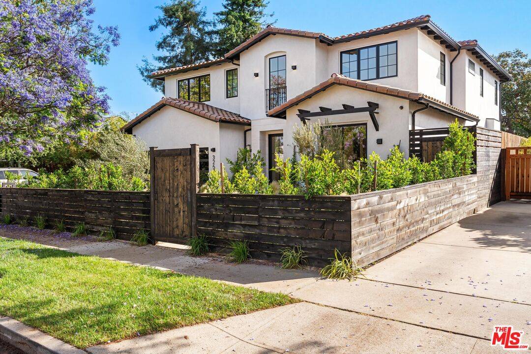 3267   Colby Ave 5BR Marina Del Rey La