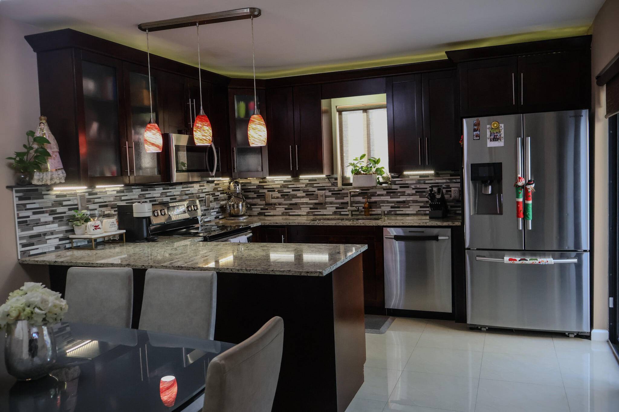 Beautiful, renovated 2 2.