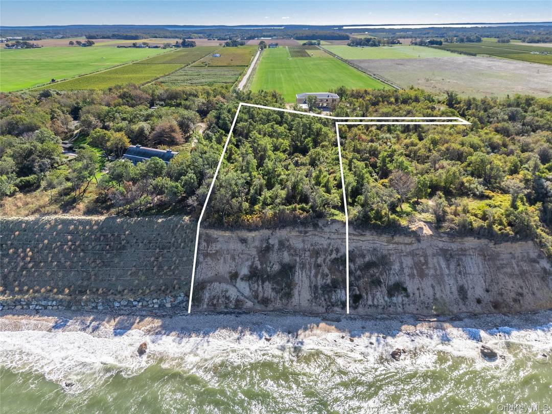 Waterfront Opportunity on the Long Island Sound !