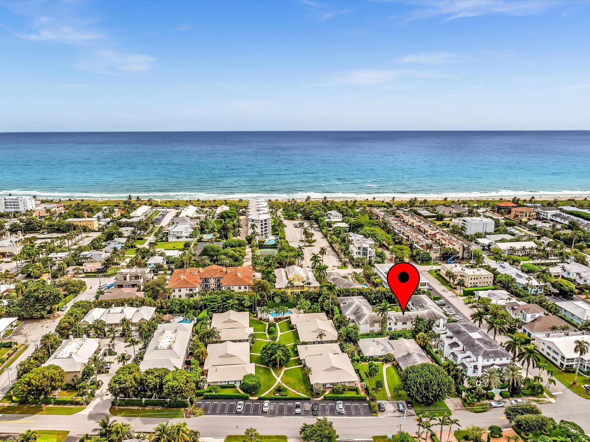 Located a block and a half to the beach and just south of exciting Atlantic Avenue and Downtown Delray Beach shops, world class restaurants entertainment !