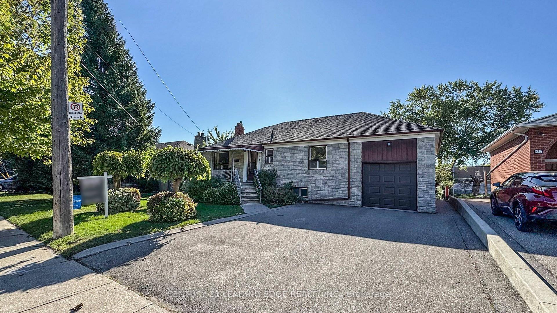 Rare opportunity to own in one of Toronto's most Sought after neighbourhoods, Welcome to 325 Waterloo Ave situated on a great sized lot this bungalow features 3 1 bedrooms and ...