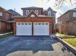 For lease a beautiful 3 bedroom, 3 bathroom home located in the highly desirable Whitby Meadows community.