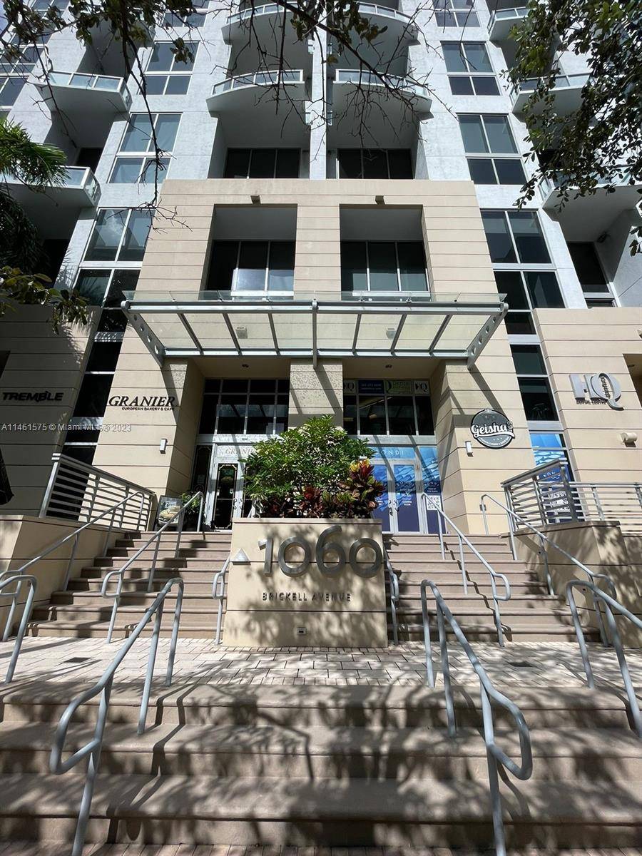 This exquisite 2 bedroom, 2.