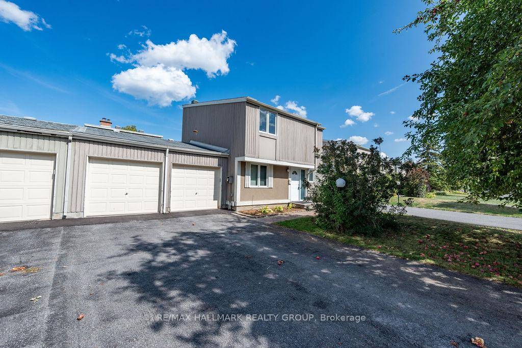 Welcome to 29 D Varley Drive !