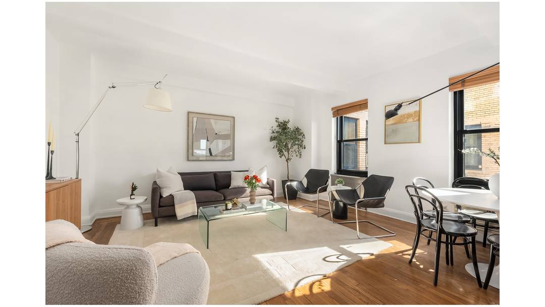 Welcome to Residence 14M at 300 West 23rd Street, a beautifully renovated one bedroom, one bathroom home set high above Chelsea in a coveted Emery Roth designed, full service prewar ...
