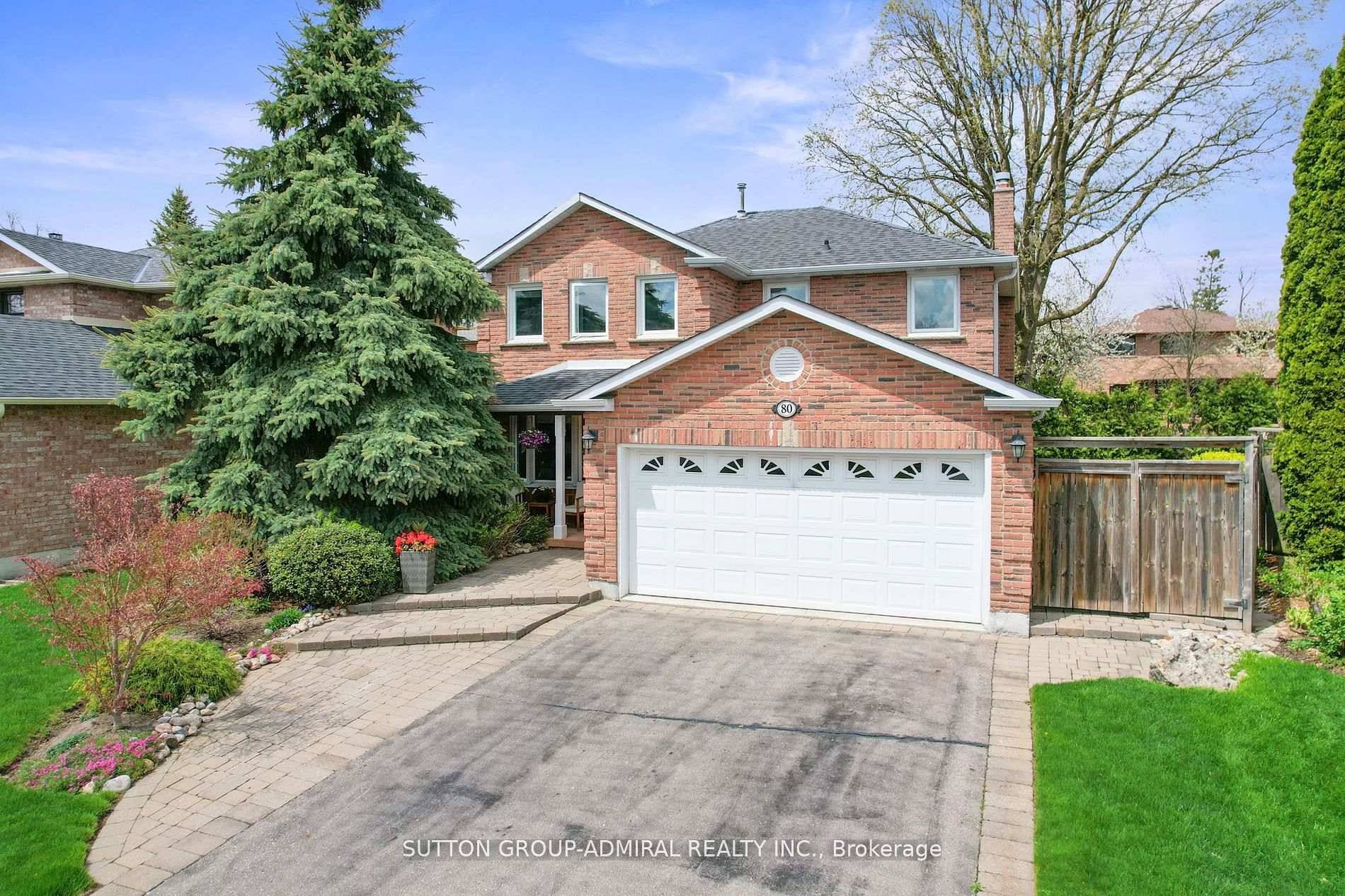 Stunning Updated 4 Bedroom Executive Home On Quiet Family Friendly Circle in Prestigious South Richvale.