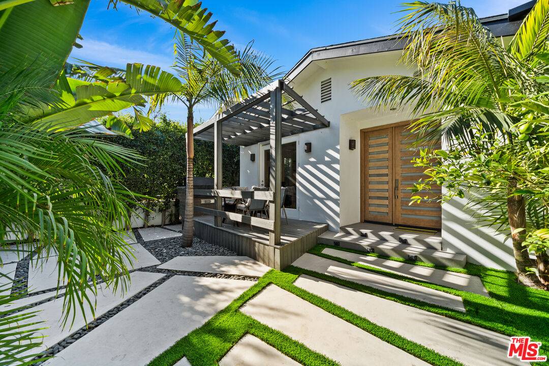 355 S Sycamore Ave 3BR Hancock Park La