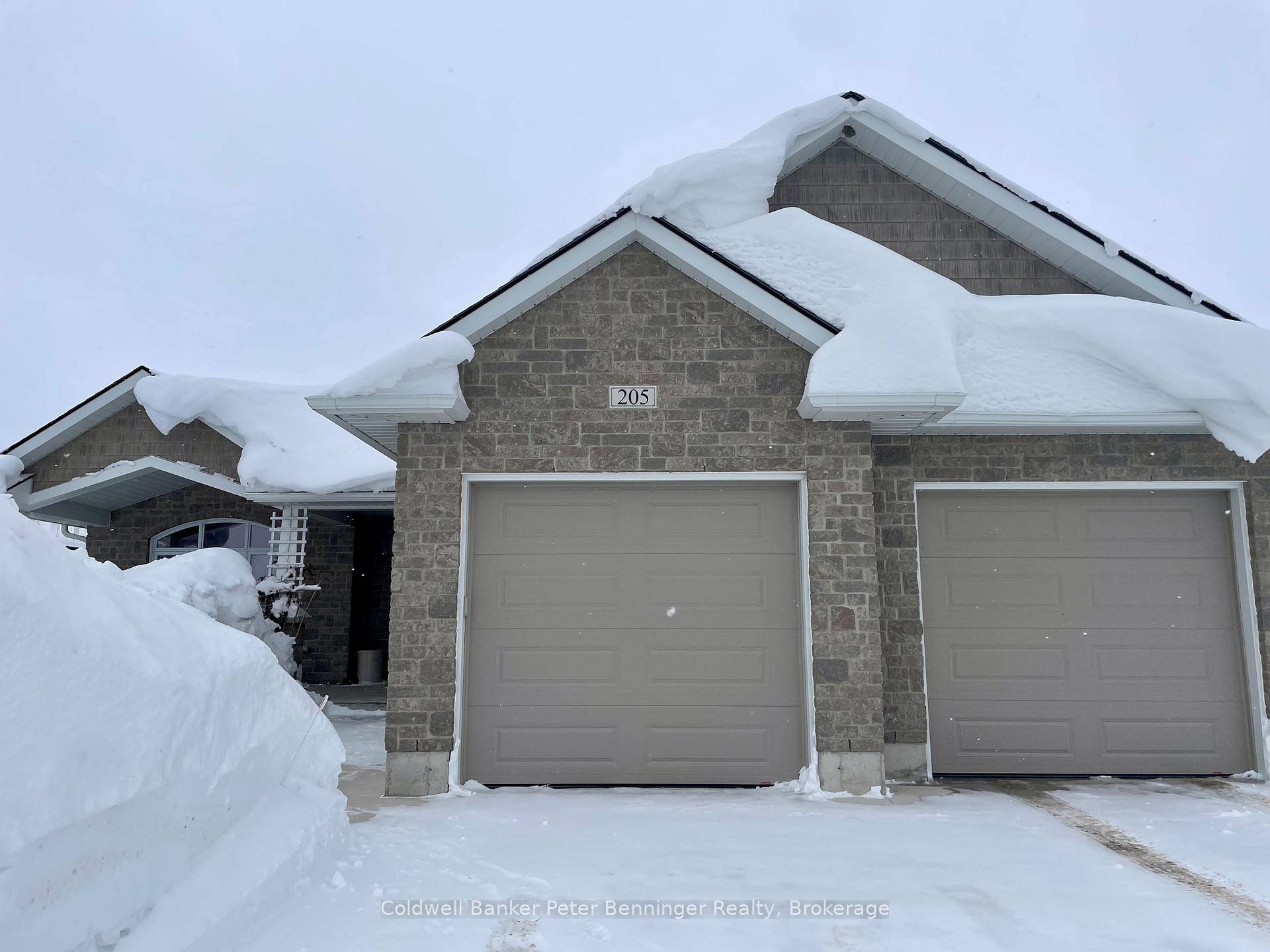 A perfect 1800ft bungalow, ideal for downsizing or as your starter home in the beautiful Westwood Estates.