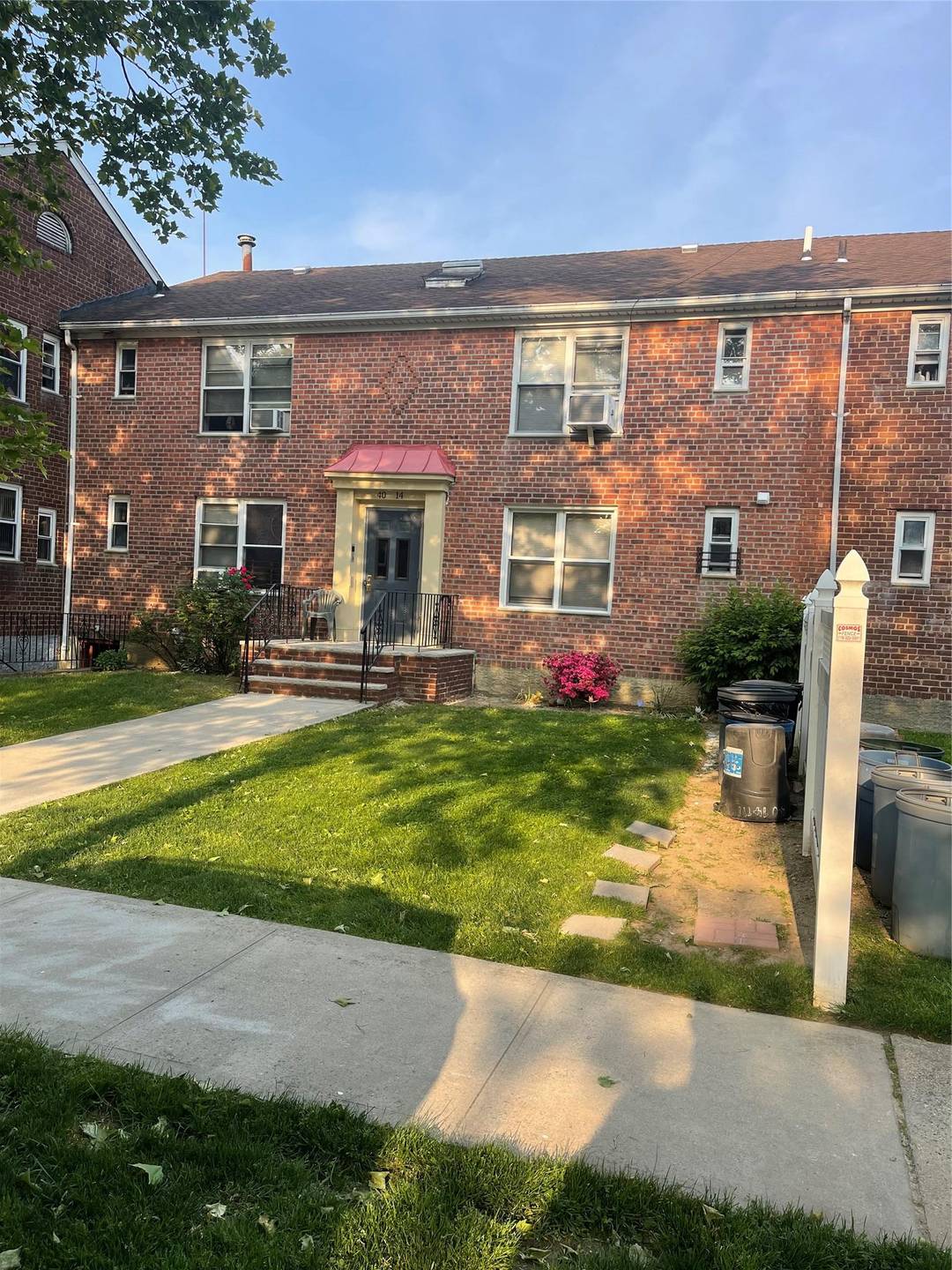 WELCOME TO THIS METICULOUSLY MAINTAINED 4 FAMILY SITUATED IN A HIGHLY SOUGHT AFTER NEIGHBORHOOD IN FLUSHING.