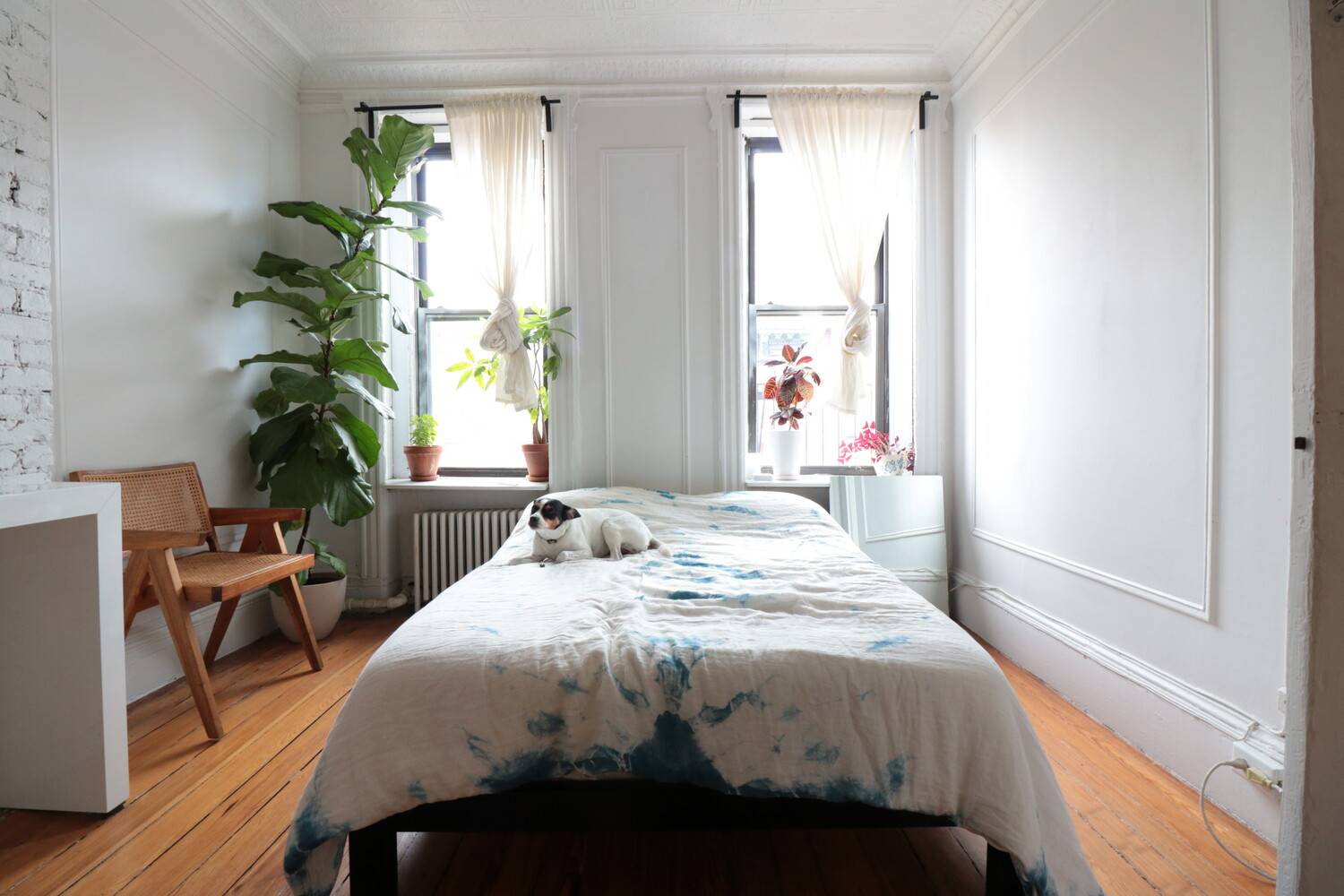 Photos might be of a similar unit, same layout.