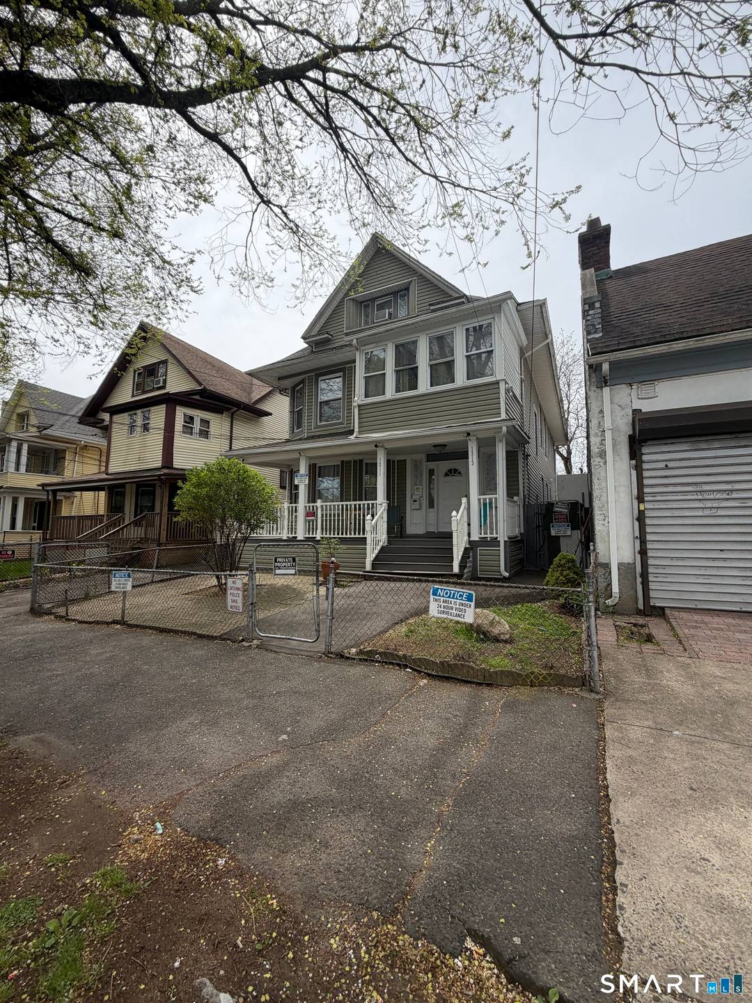 1211 Park Ave with over 3500 Above grade SqFt presents a rare and exceptional investment opportunity.