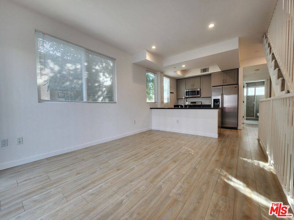 1211 1/2 Fedora St 3.0 LA