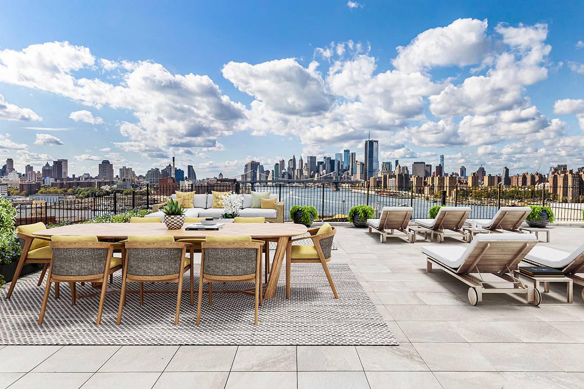 Experience a luxurious rental lifestyle in one of the citys most desirable waterfront neighborhoods in this impeccably crafted 1 bedroom, 2 bathroom apartment at 475 Kent Lofts.