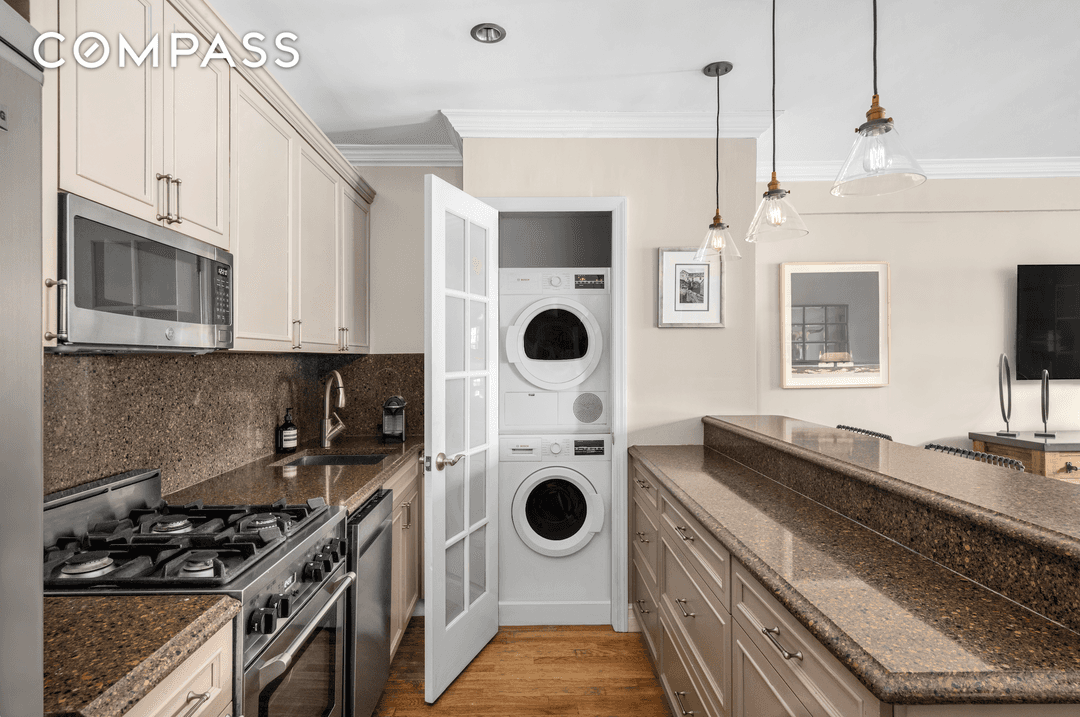 350 Bleecker Street 6N There are West Village addresses and then there is 350 Bleecker.