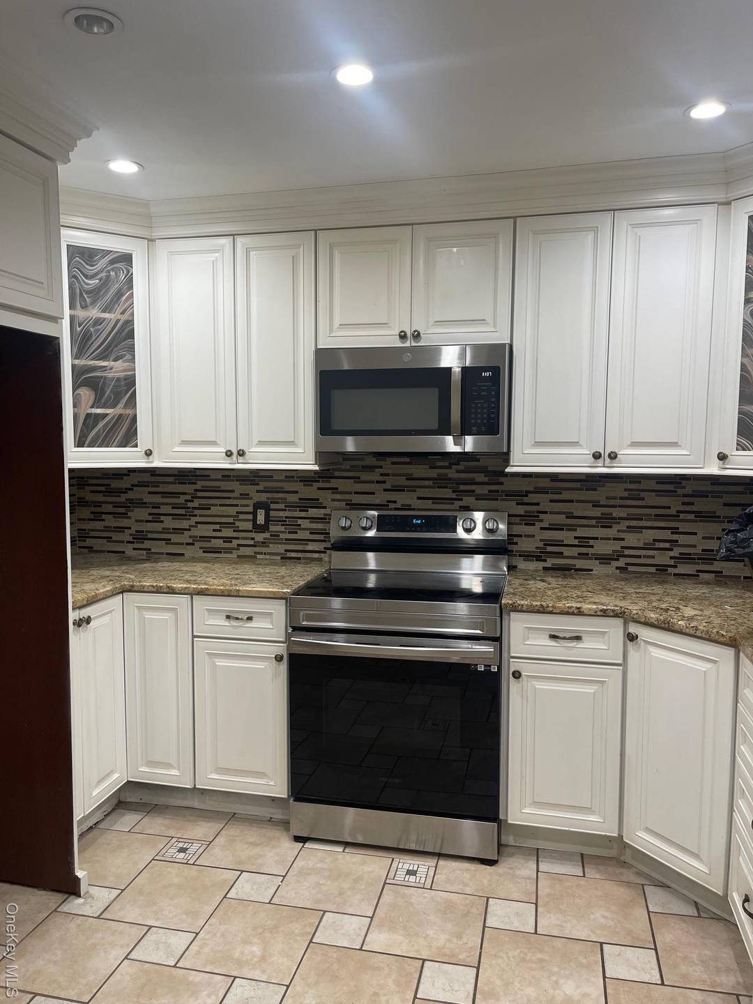 Terrific 3 Bedroom Ranch, 1 Bth, Full Finished Basement, Wood Floors Throughout, 3600 Plus All Utilities