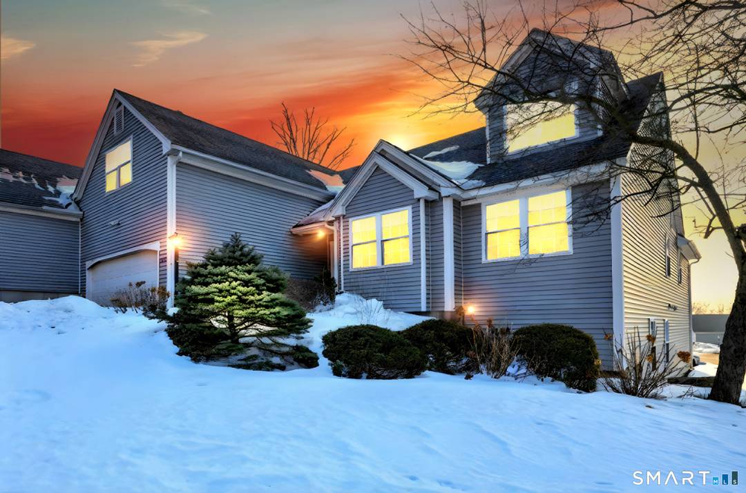 Welcome to Aspetuck ! Enjoy sunset views from this one of a kind end unit condo.