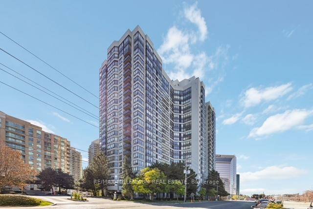 Bright, Spacious amp ; Unbeatable Location !