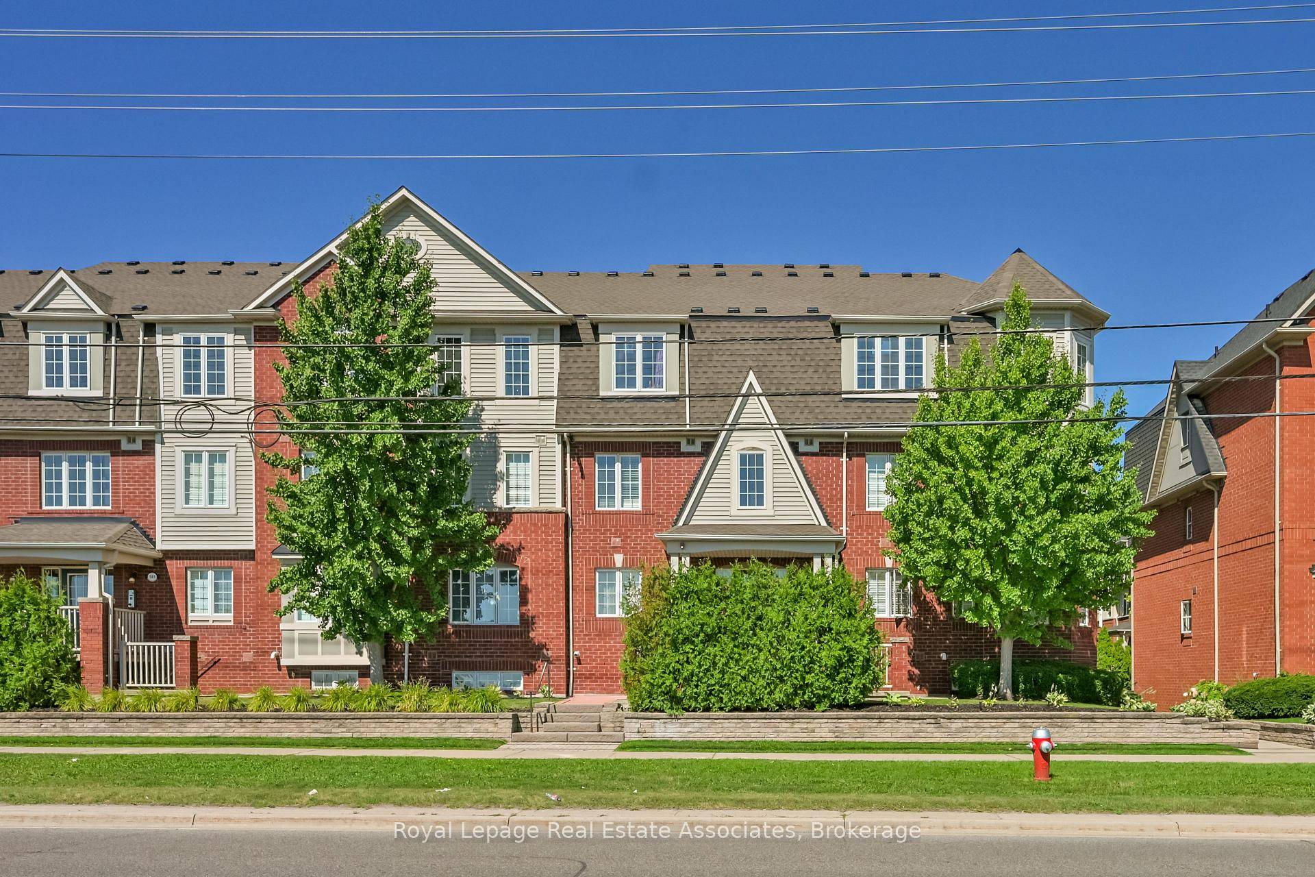 Rare, Modern Loft Style Corner Unit In Stacked Town With Open Concept Living Space.