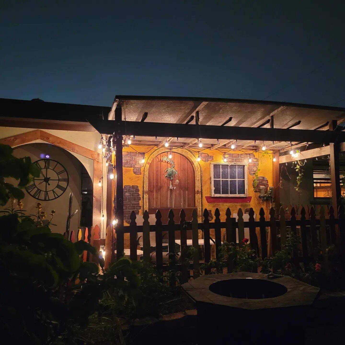 A perfect home in a perfect neighborhood !
