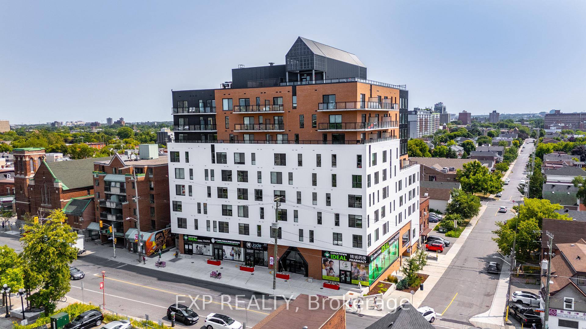 Experience contemporary urban living at JADE Apartments, a thoughtfully designed rental community at Somerset and LeBreton.