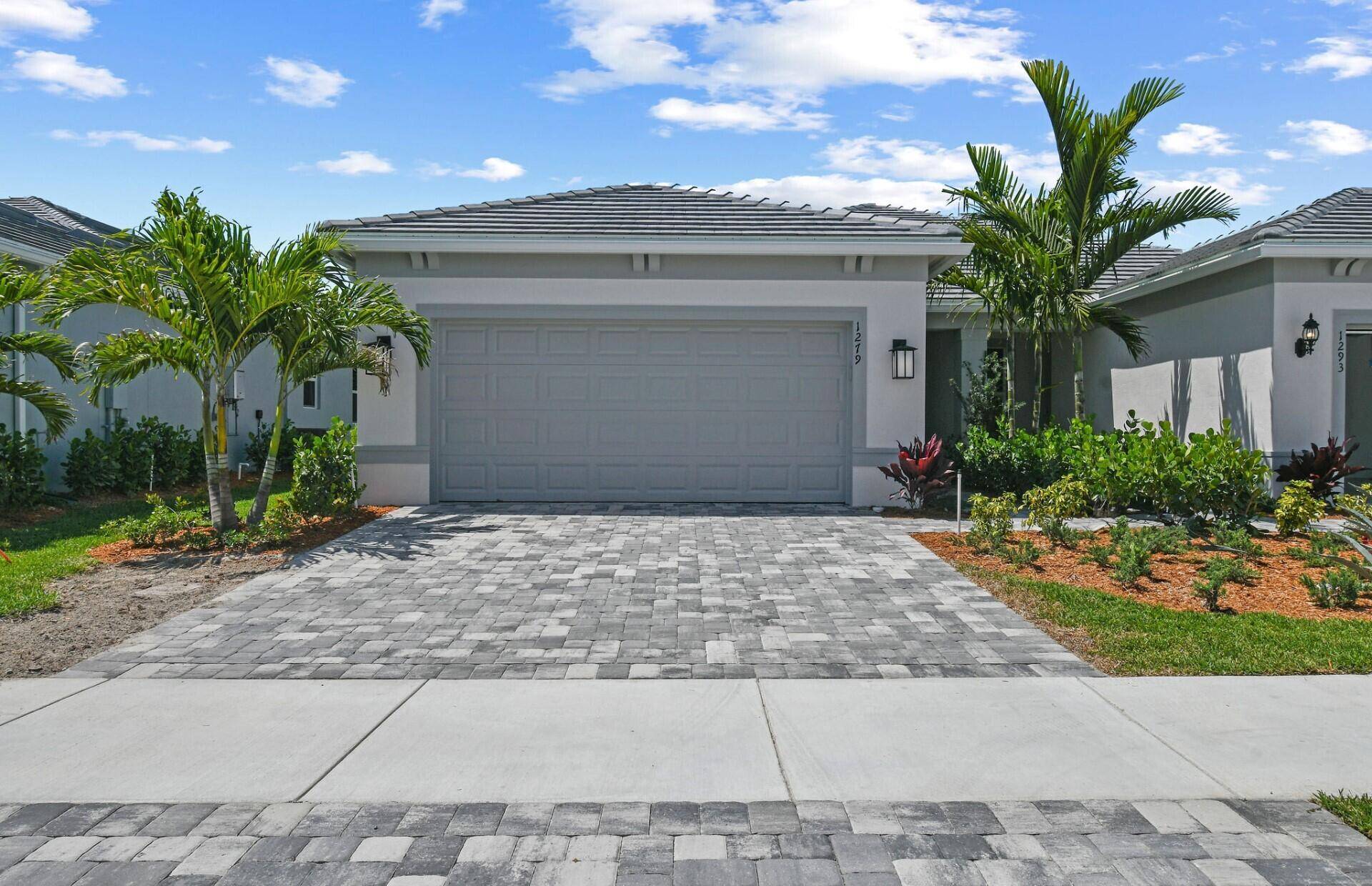 NEWCONSTRUCTION Welcome to DiVosta's Newest Signature community in Vero Beach.