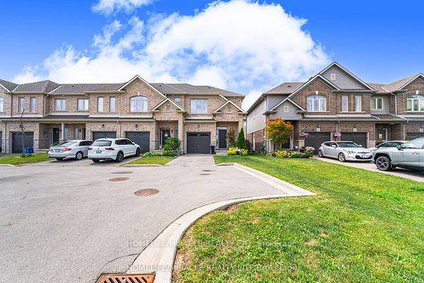 Presenting 24 KINGSBOROUGH DR.