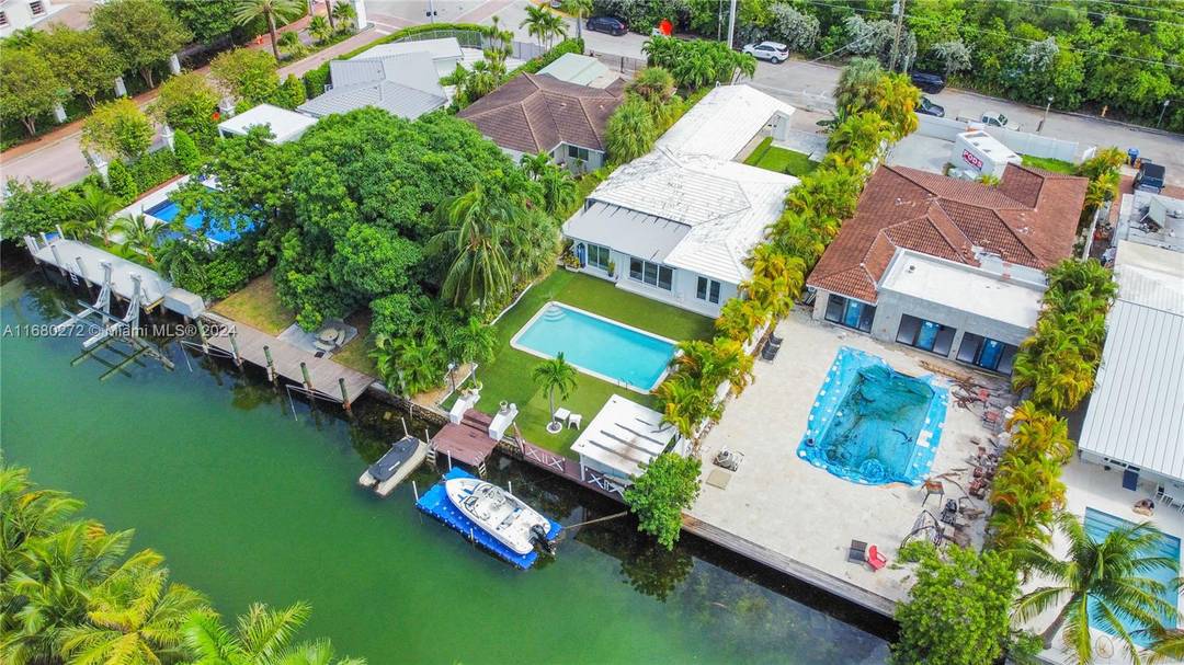 Discover waterfront living in this exceptional Miami Beach home, perfectly situated on a generous 7, 950 sq ft lot.