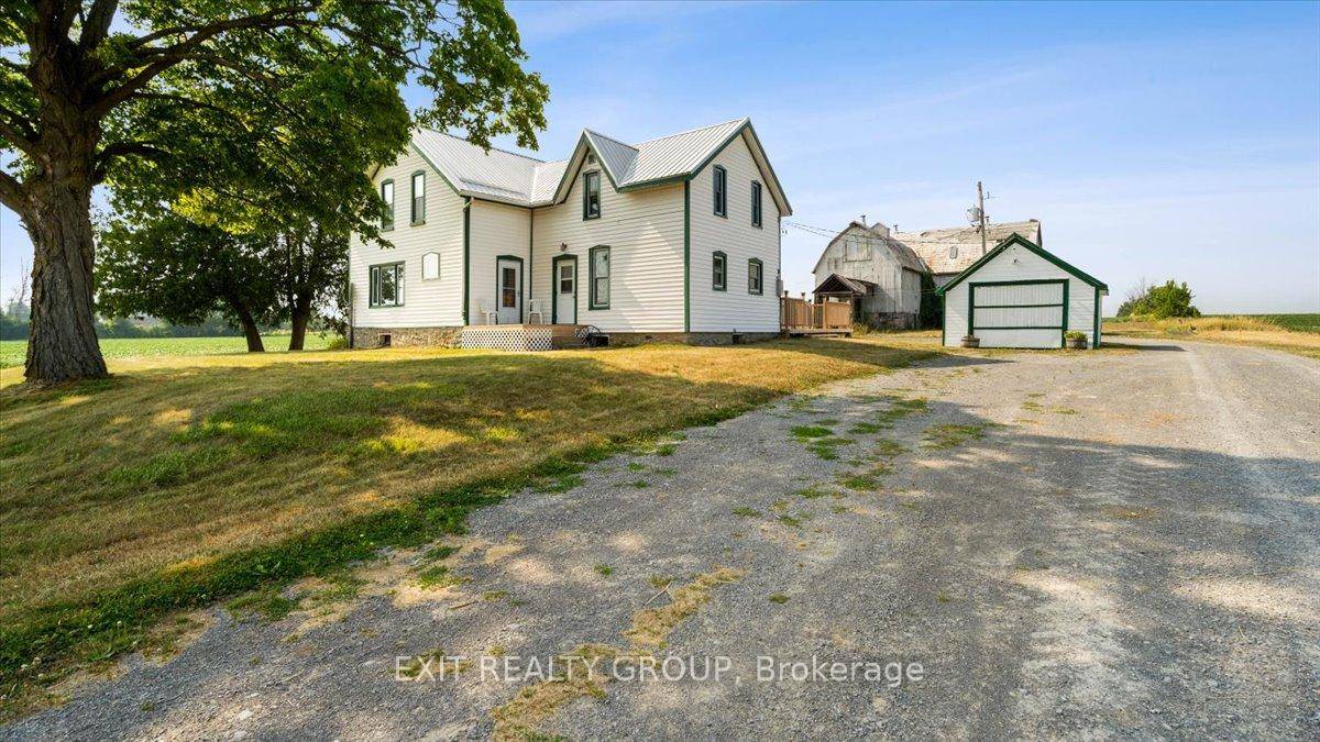 Farmhouse on desirable Casey Road just minutes to town.