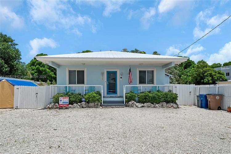 REDUCED TO SELL ! Bring your offer.