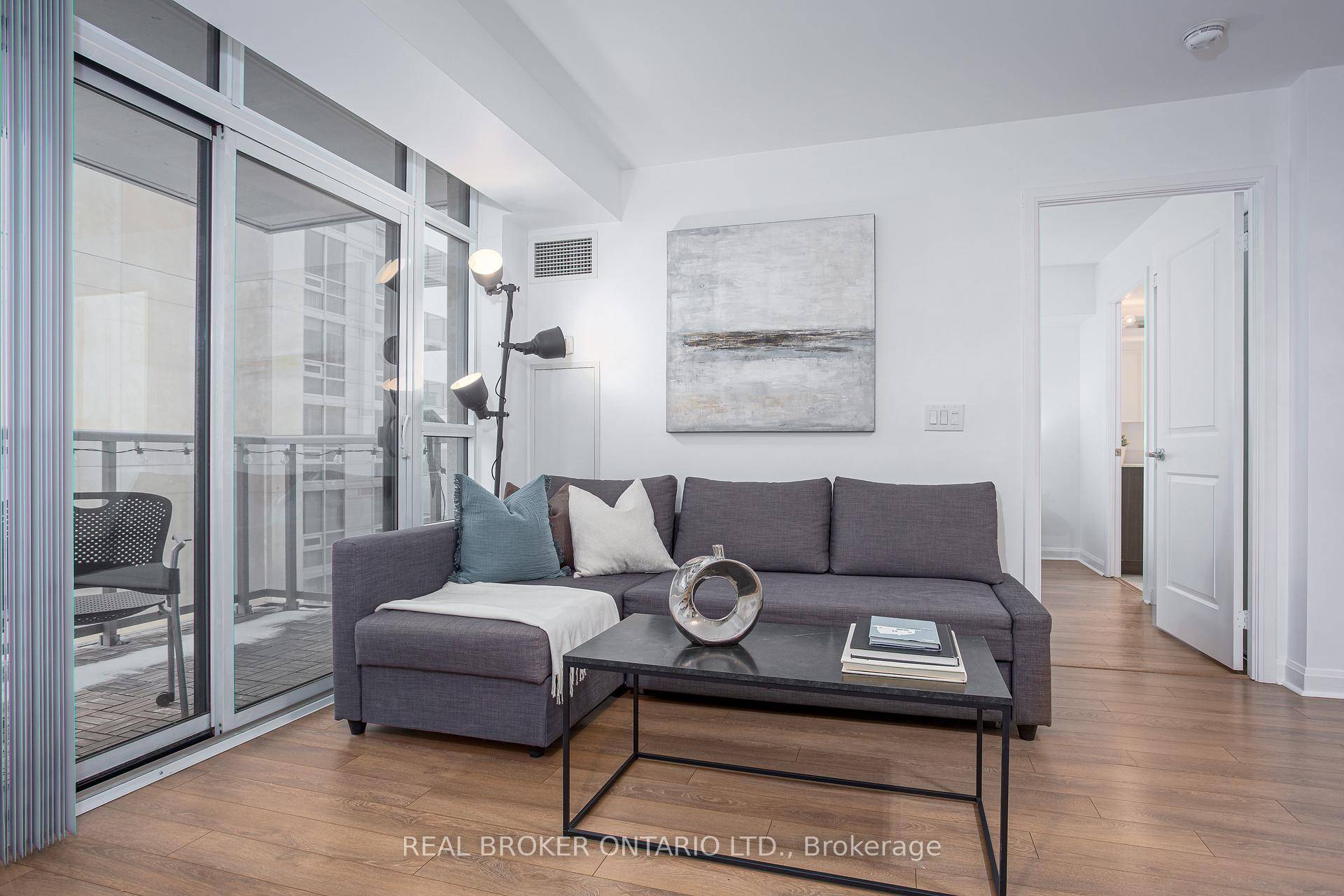 Discover this stunning 2 bedrooms, 2 full bathrooms condo in the highly sought after Michael Power Place, where style meets convenience !