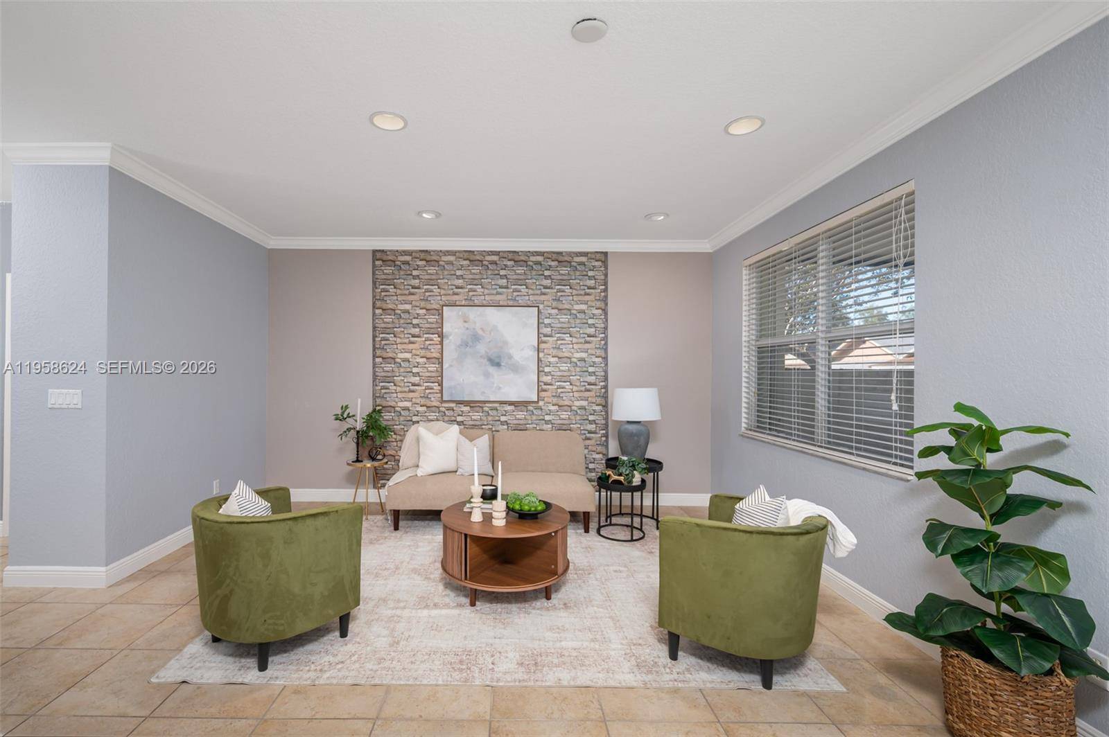 Get ready to fall in love with this Cooper City property !