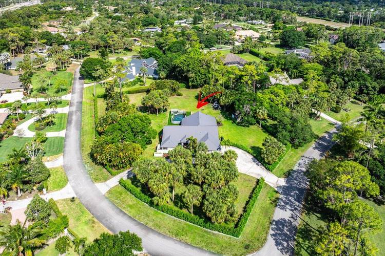 This premium 1. 4 acre corner lot is a hard to find gem, offering a rare opportunity to build a custom guesthouse while enjoying life in the beautifully renovated pool ...