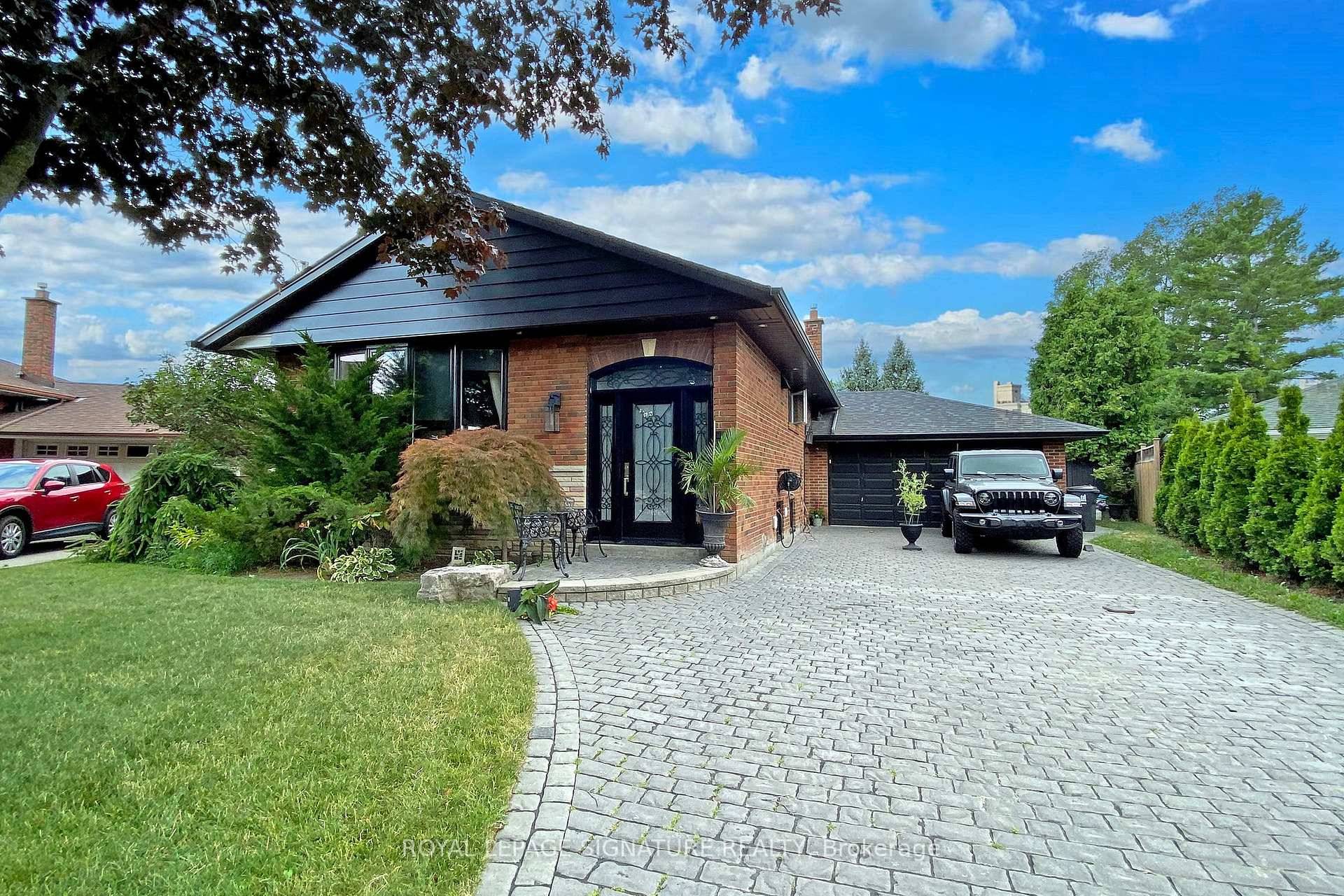 Well maintained One Bedroom furnished lower level unit with Separate entrance.
