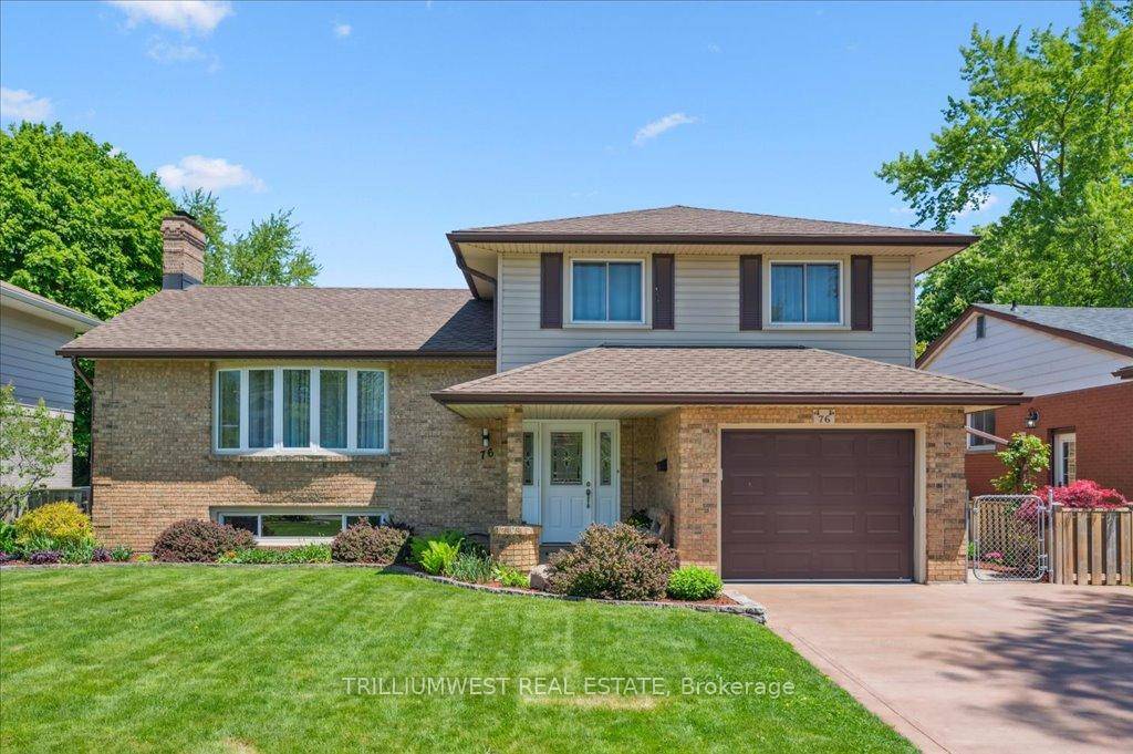 Welcome to 76 Lower Canada Tastefully Renovated amp ; Move In Ready !