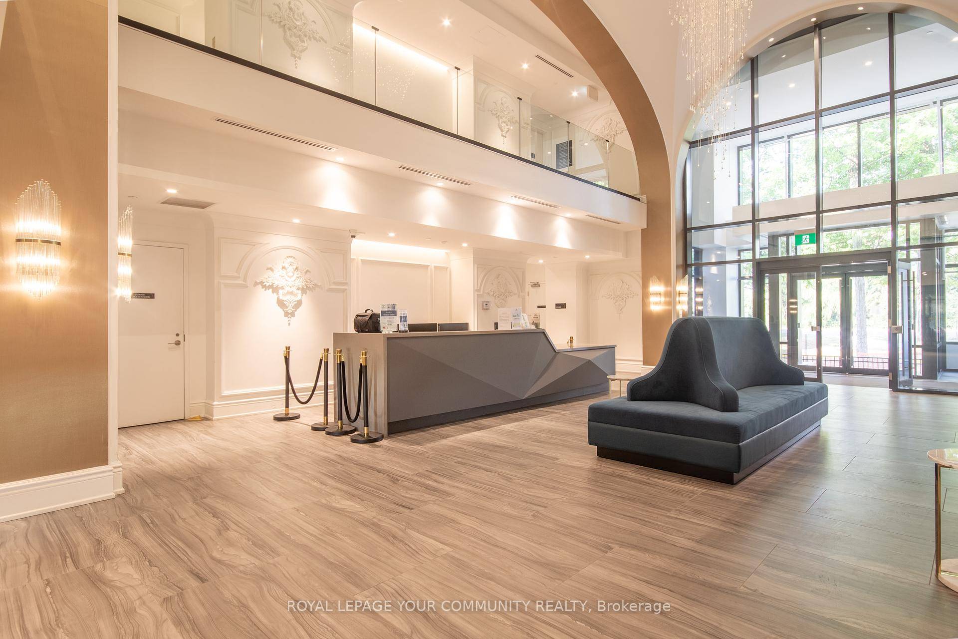 Experience luxury living at Vendome in this 3 Bedroom Den 3 Bathroom open concept unit in the heart of Unionville !