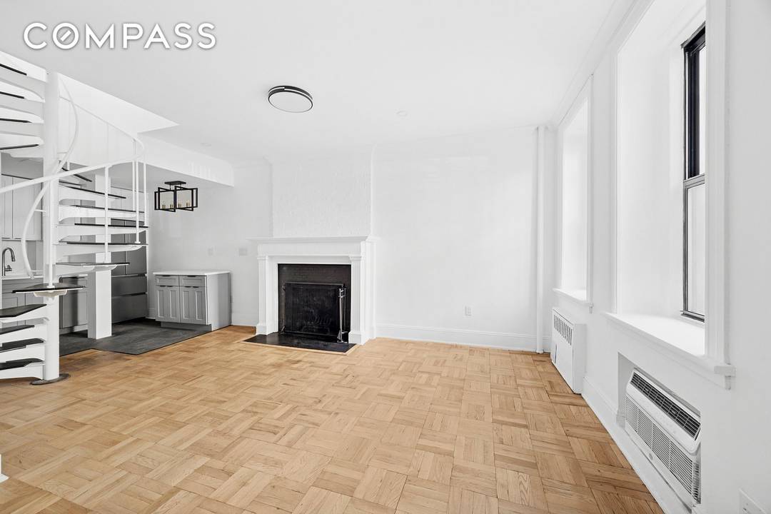 Nestled on a tranquil museum block of the Upper West Side, this impressive 1 bedroom, 1.