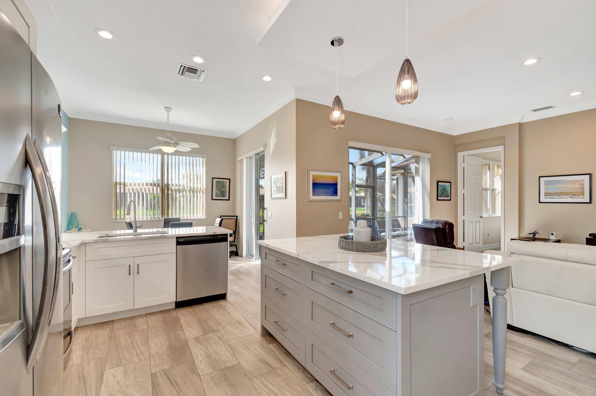 Gorgeous Victoria Model Lakeside Home With New Floors Professionally Designed Kitchen With Large Island, Breakfast Area, Formal Dining And Great Room, Just Made For Entertaining Or Relaxing With Family !