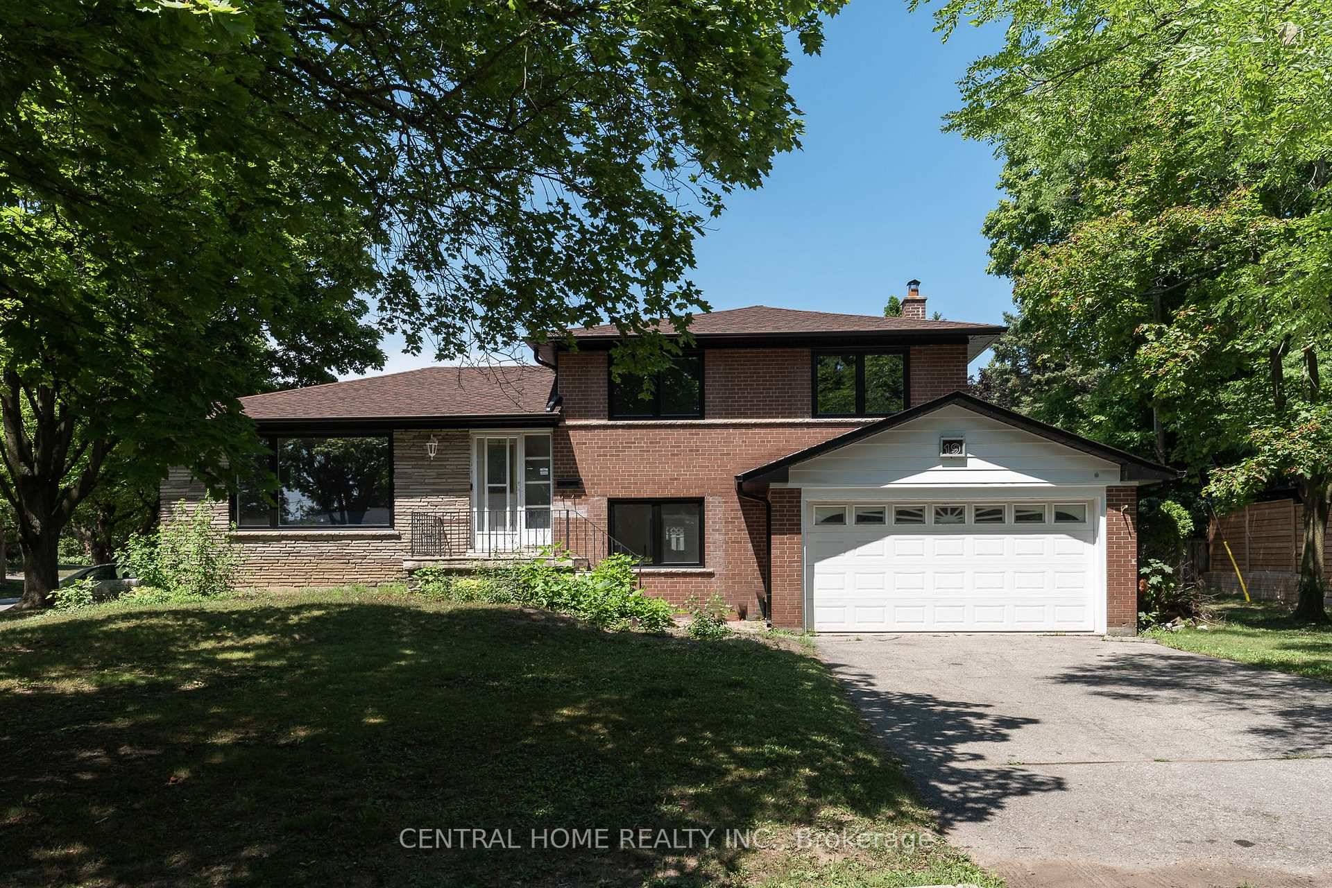 Beautifully renovated brand new 4 bedroom basement apartment available for lease in a highly sought after Markham neighborhood !