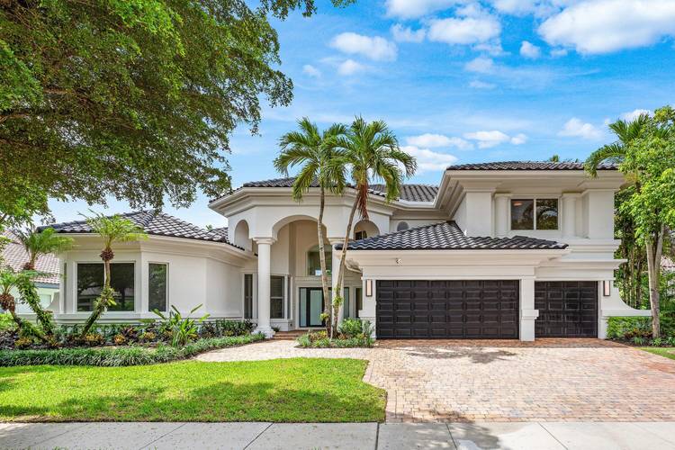A true turn key luxury retreat in one of Boca Raton's most desirable communities !