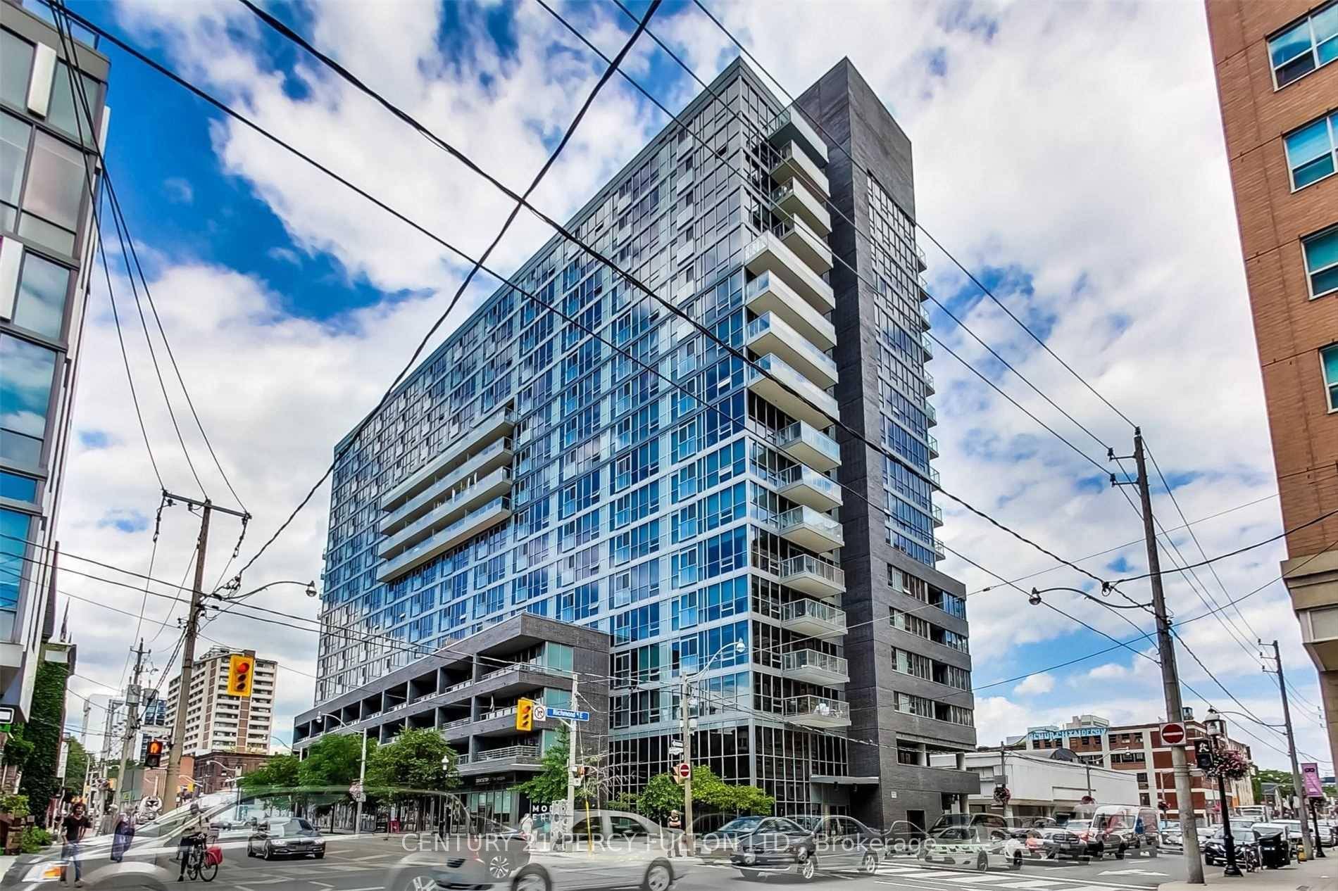 1 Bedroom Condo high floor with 1 Underground Parking amp ; 1 Locker carpet free bedroom replaced carpet, Close To Financial District.