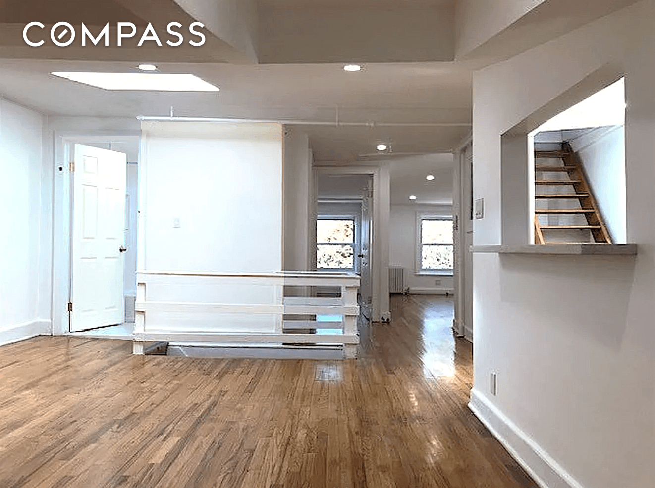 Bright amp ; Spacious 1BR Bonus Room in Prime Fort Greene Rare to market, this unique top floor one bedroom apartment offers flexibility, natural light, and an unbeatable location in ...