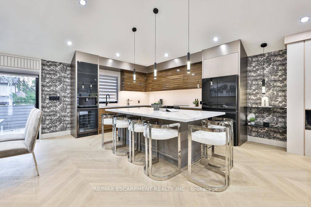 2, 900 sq. ft. residence available for lease.