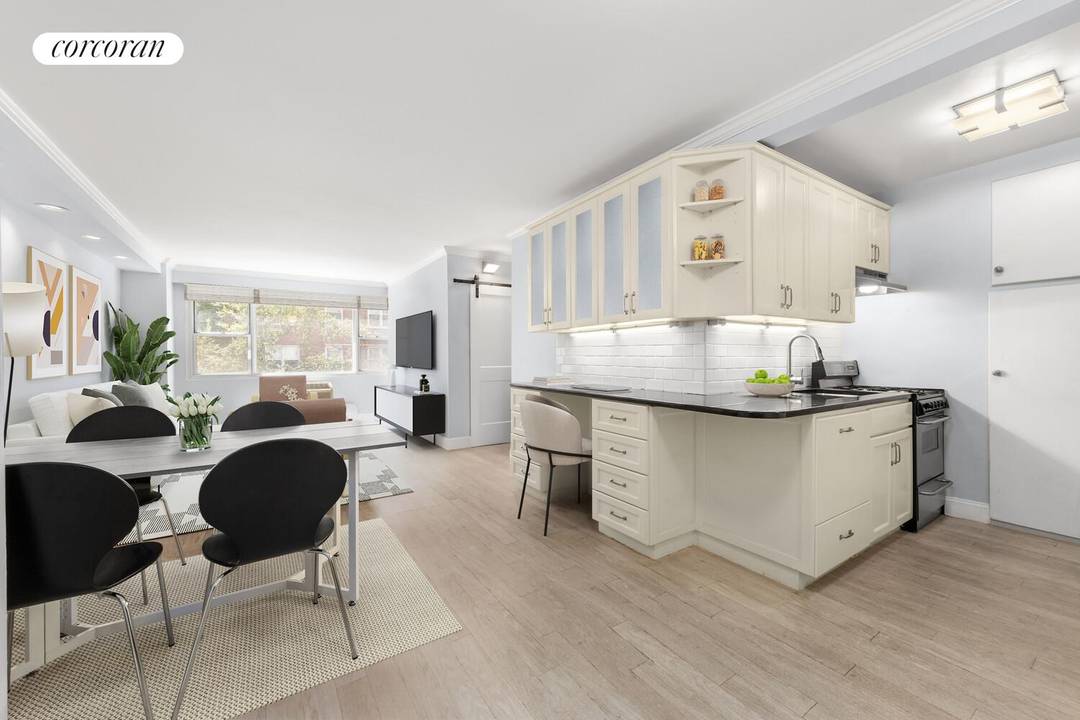 Discover this inviting one bedroom co op at 79 West 12th Street, Unit 3B, perfectly positioned at the crossroads of Greenwich Village, West Village, Chelsea, and Flatiron.