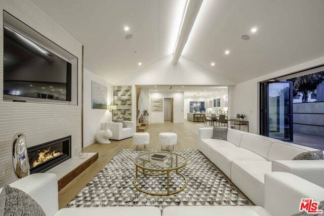 656   San Juan Ave Marina Del Rey LA