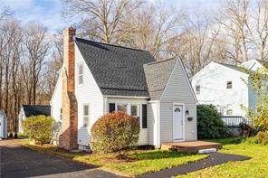 Welcome to this charming, newly remodeled home in Farmington's sought after Unionville area !
